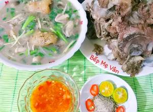 Hình của món Cháo xương bò,chân bò đậu xanh và hạt sen.