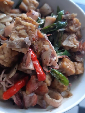 Langkah Gampang Menyiapkan Resep  Tumis tempe cumi asin yang Bikin Ngiler, Sempurna