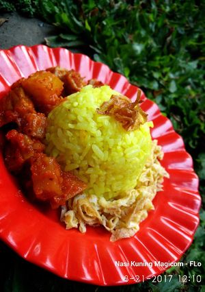 Foto resep Nasi Kuning 🍚 Magicom super Praktis - FLo