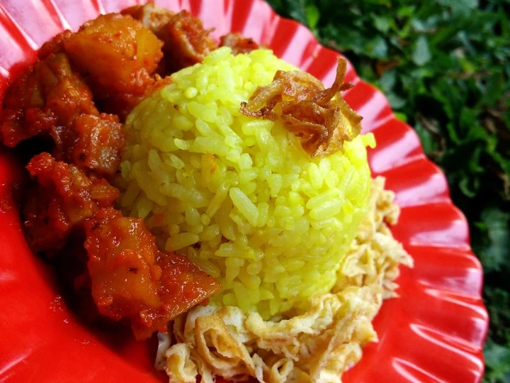 Cara Simple Membuat Resep  Nasi Kuning 🍚 Magicom super Praktis - FLo yang Bikin Ngiler, Sempurna