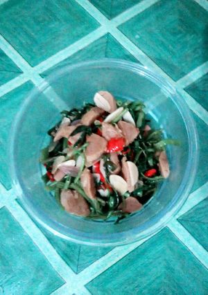 Foto resep Tumis kangkung feat bakso