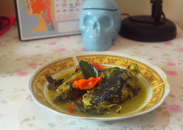 Bahan-bahan Kepala Ikan Bumbu Kuning Kemangi yang nikmat Untuk Jualan