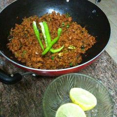 A picture of Kheema or minced lamb.