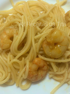 Foto de Miolo de Camarão Salteado com Esparguete