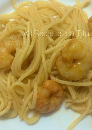 Foto de Miolo de Camarão Salteado com Esparguete