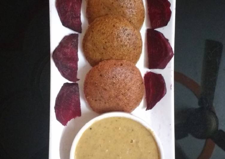 Recipe: Yummy Beetroot Idli