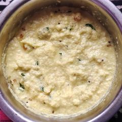 A picture of Raw mango chutney.