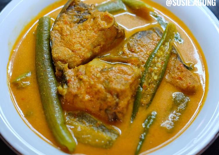 Bahan Gulai tongkol terong hijau | Langkah Membuat Gulai tongkol terong hijau Yang Sedap