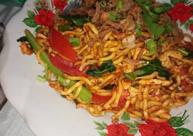 Mie goreng sederhana