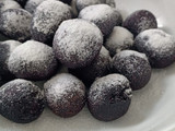 Bola Bola Ketan Hitam