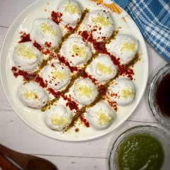 A picture of Dahi Vada.