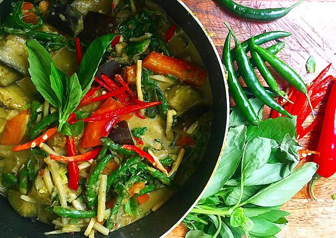 Vegan Thai Green Curry