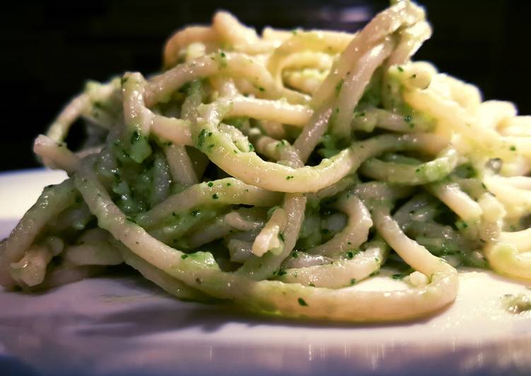 Steps to Prepare Perfect Creamy Avocado Pasta