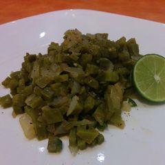 A picture of Sauted nopales.