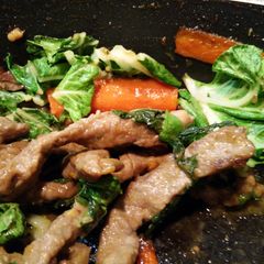 A picture of Beef & Bok Choy Stir Fry.