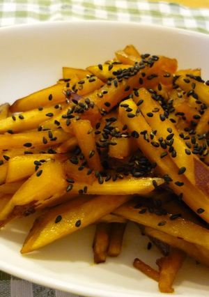 A picture of Sweet Potatoes Appetizer with Dinner or with Drinks.