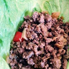 A picture of Lettuce Wraps.