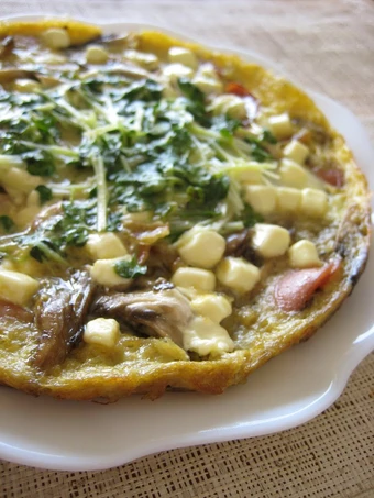 Easy Steps to Make Maitake Mushroom and Sausage Cheese Omelette the So Delicious Really delicious