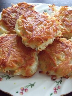 A picture of Draniki Potato Pancakes.