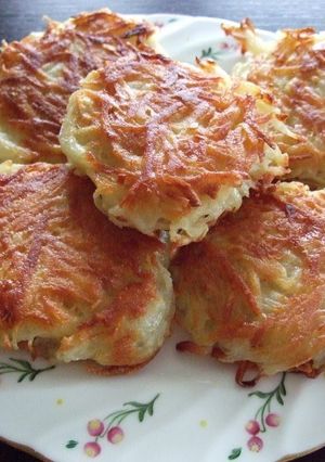A picture of Draniki Potato Pancakes.