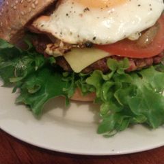 A picture of Hearty Beef Burger.
