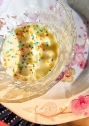 A picture of Lemon mousse.