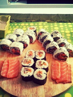 A picture of Sushi 4 two.
