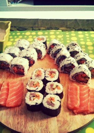A picture of Sushi 4 two.
