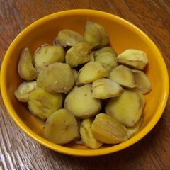 A picture of Easy Peeled Chestnuts.