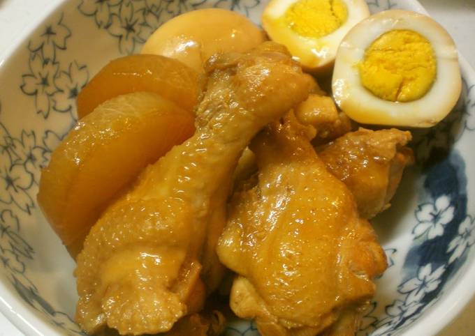 Recipe of Ultimate Simple Simmered Chicken Drumsticks, Daikon Radish &
Eggs
