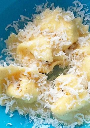 Una foto de Pasta rellena con queso Ricota y aceite de Trufa