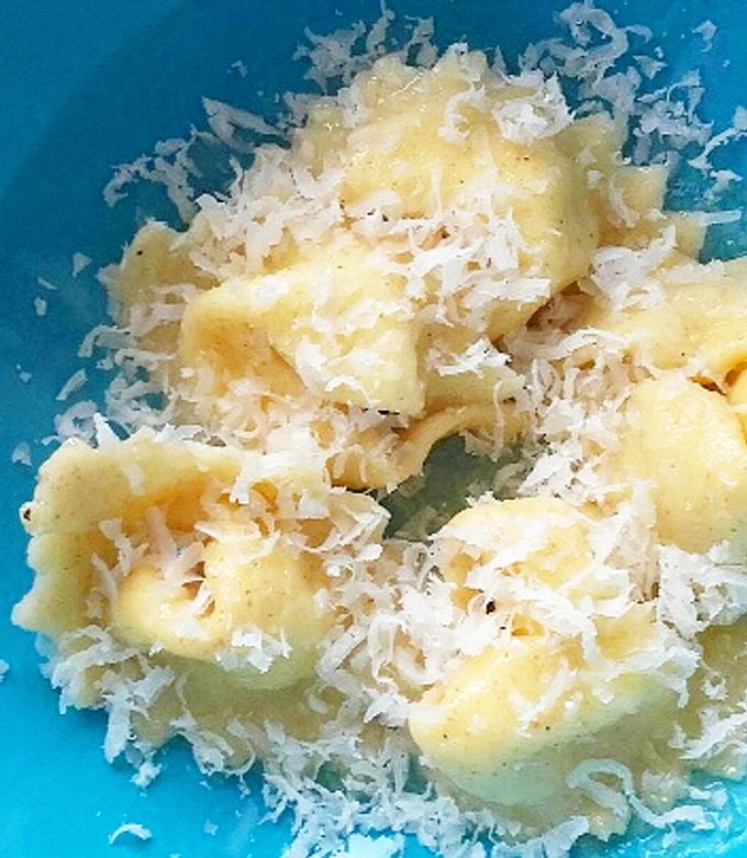 Foto principal de Pasta rellena con queso Ricota y aceite de Trufa