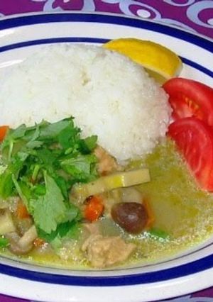 A picture of My Family's Seriously Yummy Thai Curry.