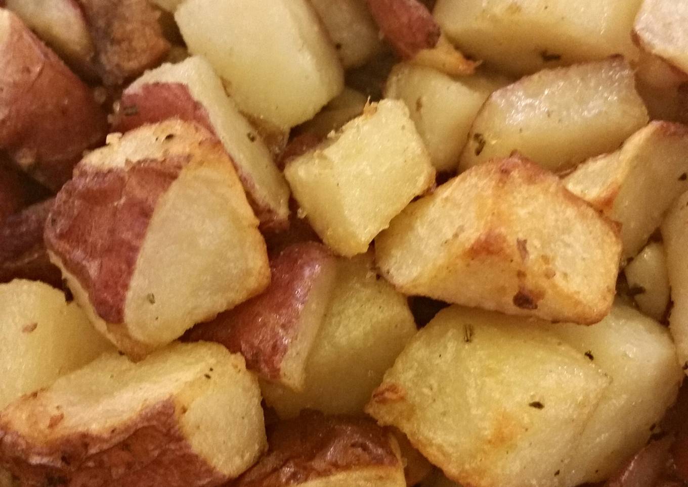 Fried potatoes and garlic
