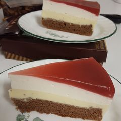 A picture of Summer pudding mousse cake.