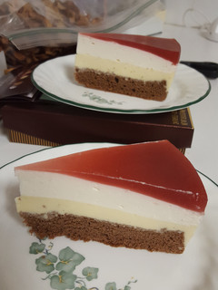 A picture of Summer pudding mousse cake.