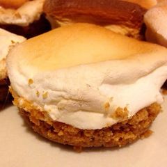 A picture of S'mores Bites.