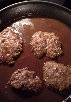 A picture of Easy hamburger and gravy.