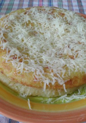 A picture of Rosti-potato pie.