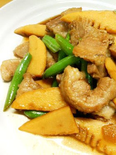 A picture of Stir-Fried and Simmered Pork Belly and Bamboo Shoot.