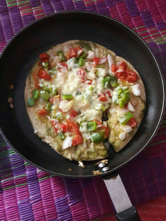 पैन पिज़्ज़ा (Pan Pizza recipe in hindi) रेसिपी मुख्य फोटो