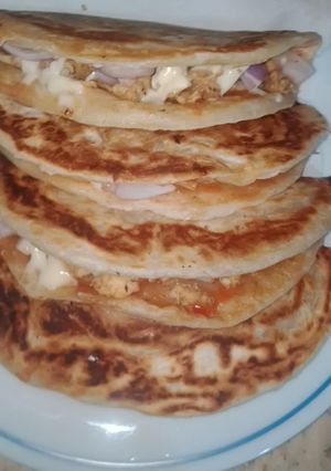 A picture of Pizza paratha.