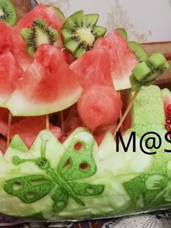 عکسی از دستور ایده تزئین هندوانه یلدا