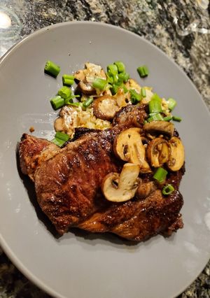 A picture of Keto : RIBEYE w/ Wild Mushroom Cabbage Slaw. 5.5g Carbs.