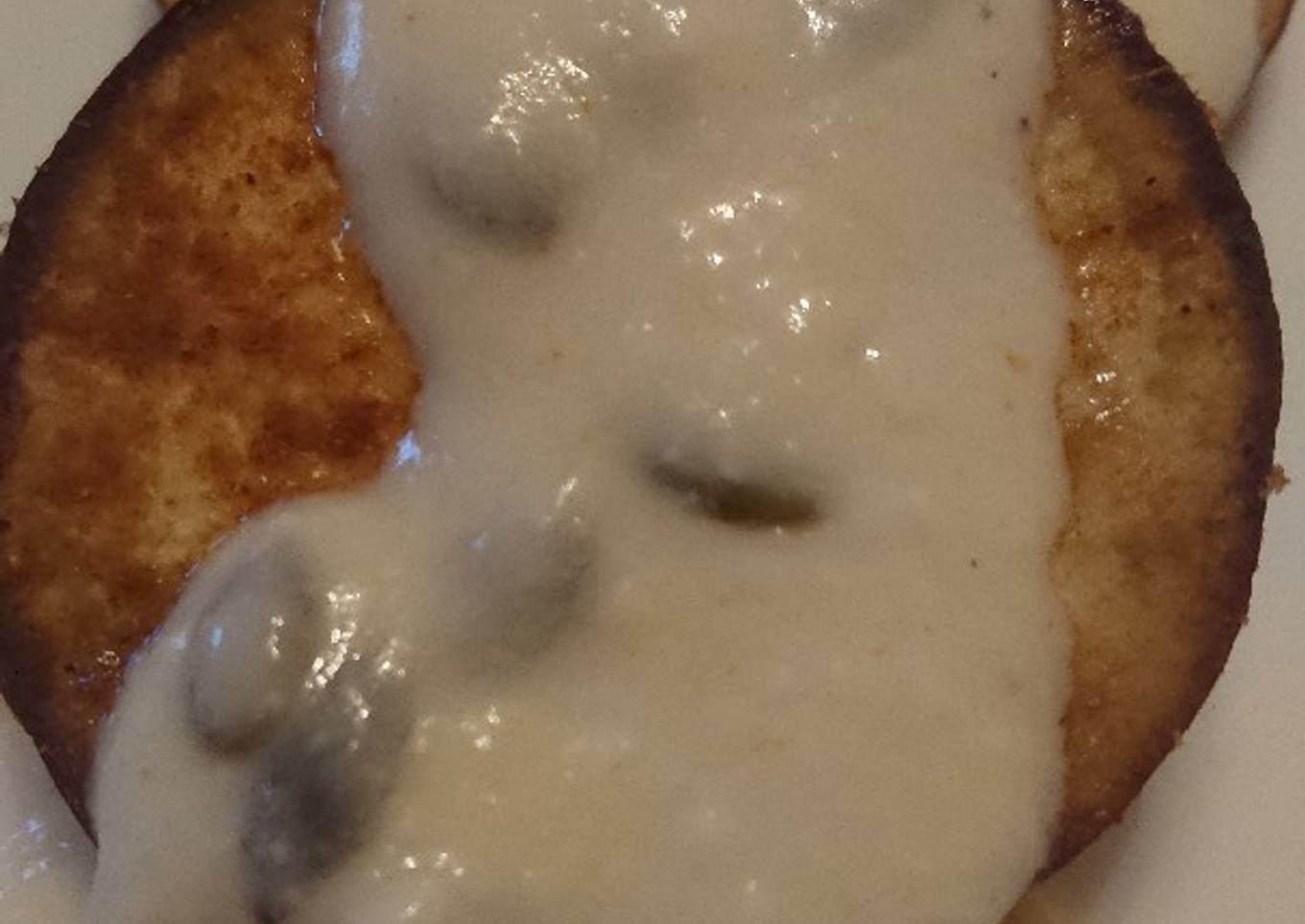 Berenjena con salsa de yogur, miel y pipas de calabaza