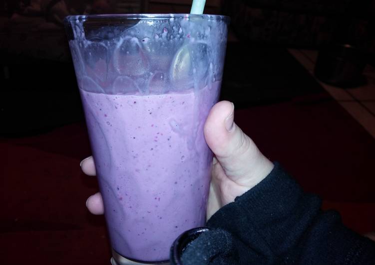 Simple Way to Make Super Quick Homemade Purple Delish Smoothie