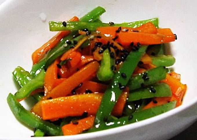 Simple Way to Prepare Delicious Salty Carrot and Green Pepper Kinpira Stir-Fry