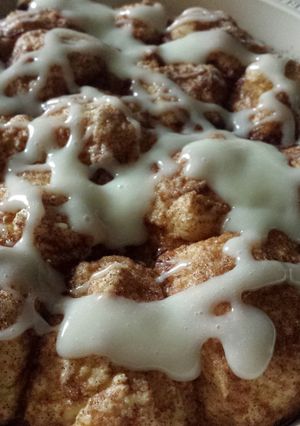 A picture of Cinnamon roll bites.