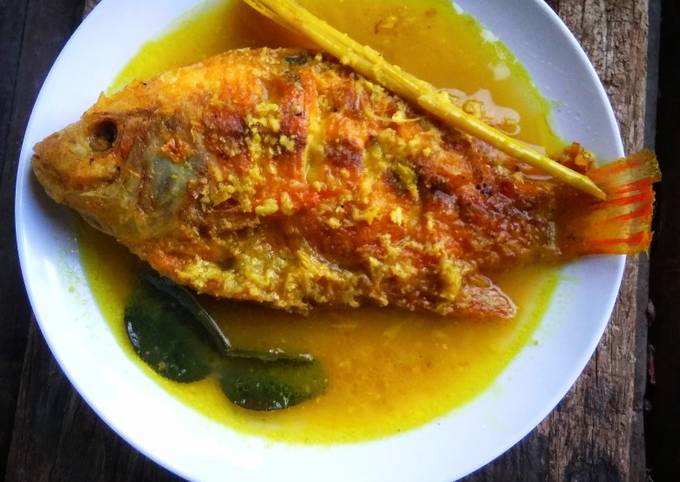 Resep Ikan Nila bumbu kuning oleh Bunda Dewi💞 Cookpad