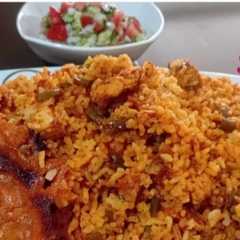 Фото لوبیا پلو با مرغ و هویج.